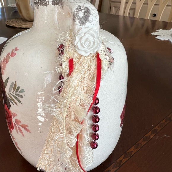 Ceramic jug with rose - Picture 9 of 13